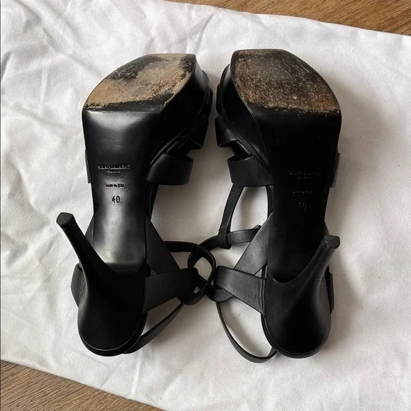Yves Saint Laurent Tribute Heels - Picture 3 of 8